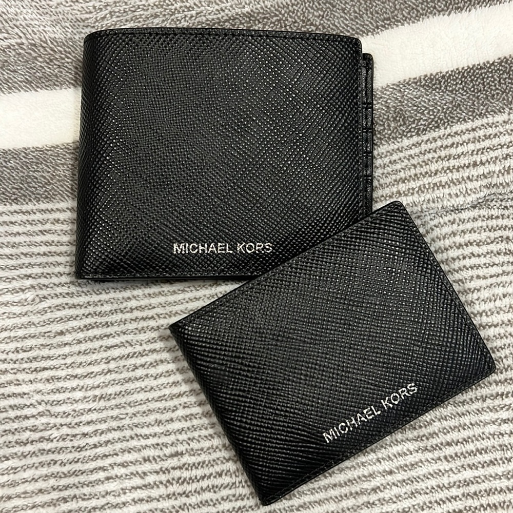 ✨Brand New✨ Michael Kors Harrison Wallet Set